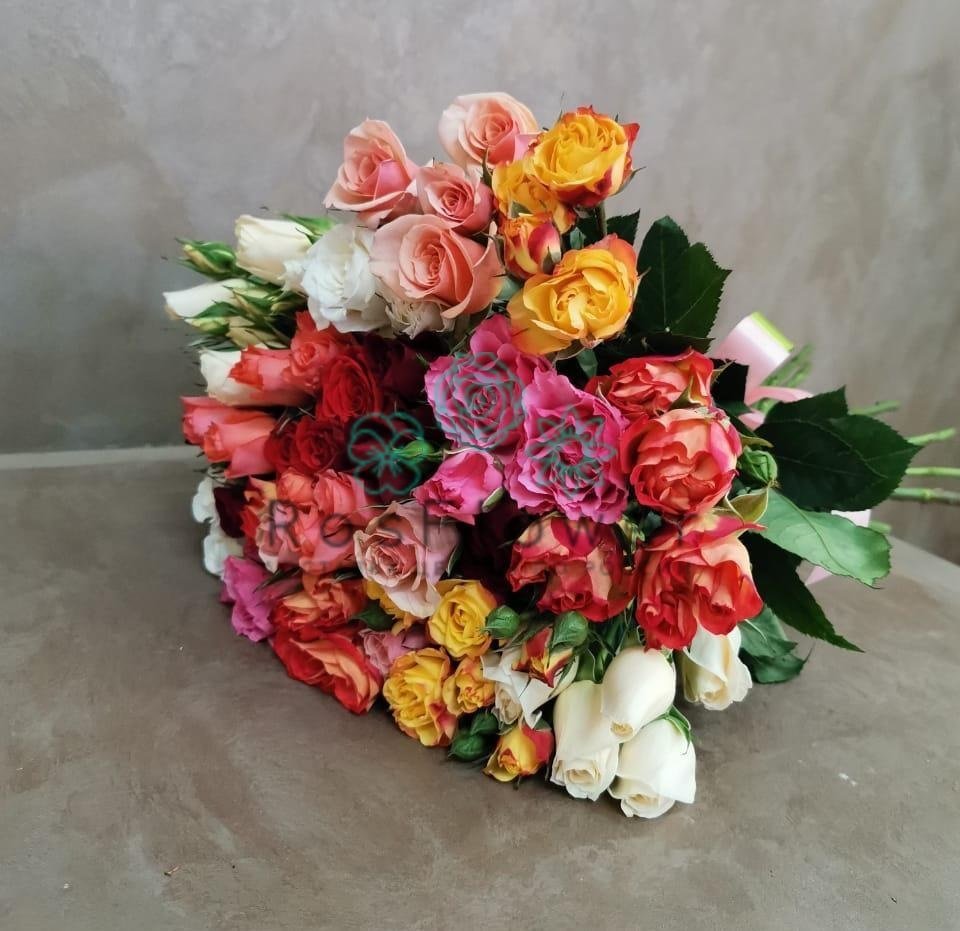 Букет цветов из: Розы в Немане