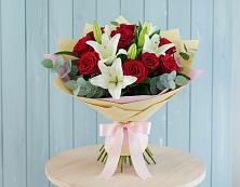 Букет цветов из:  Лилии и Розы в Немане