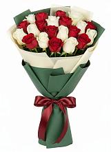 Букет Микс из красных и белых роз #REPLACE_PRED# Немане
