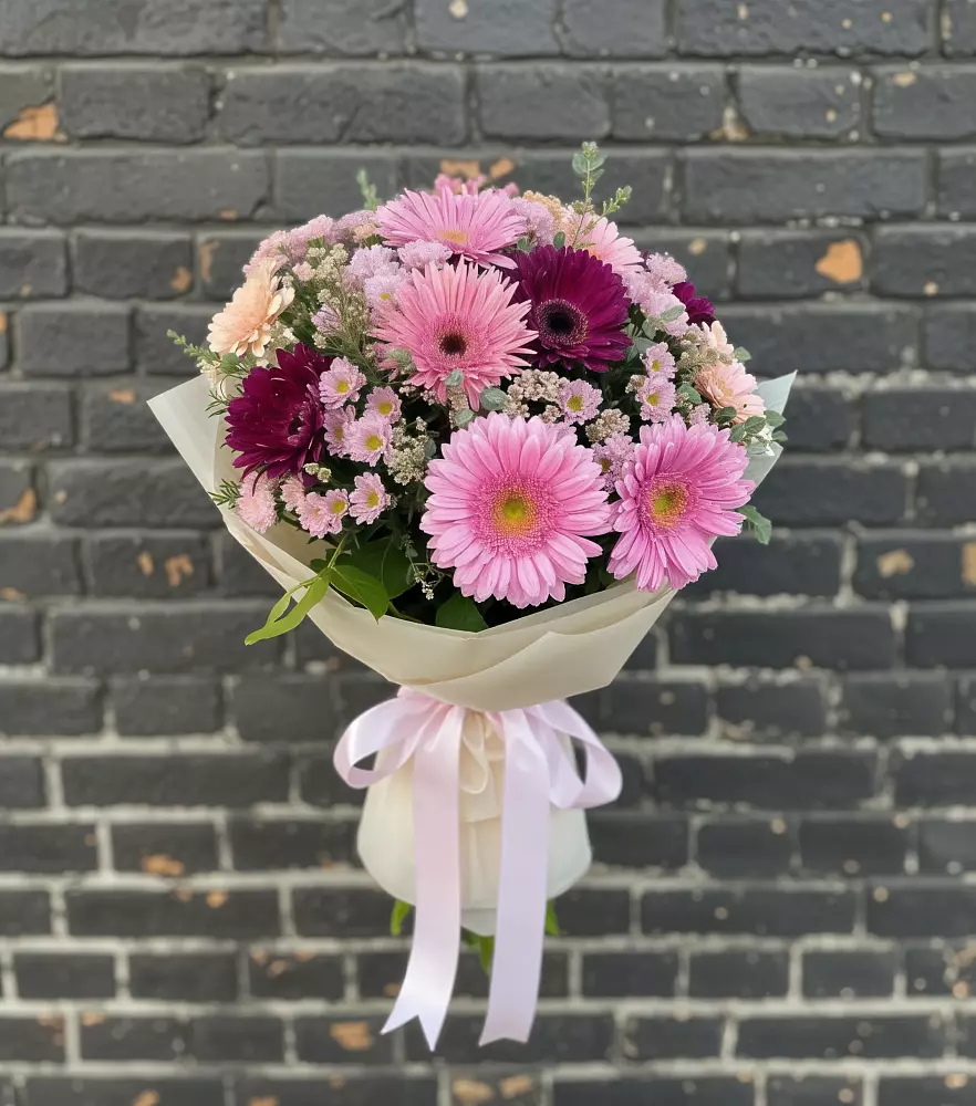 Букет цветов из: Герберы и Хризантемы в Немане