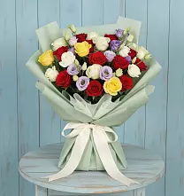 Букет цветов из:  Розы в Немане