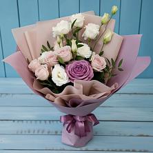 Букет цветов из:  Розы и Лизиантусы в Немане