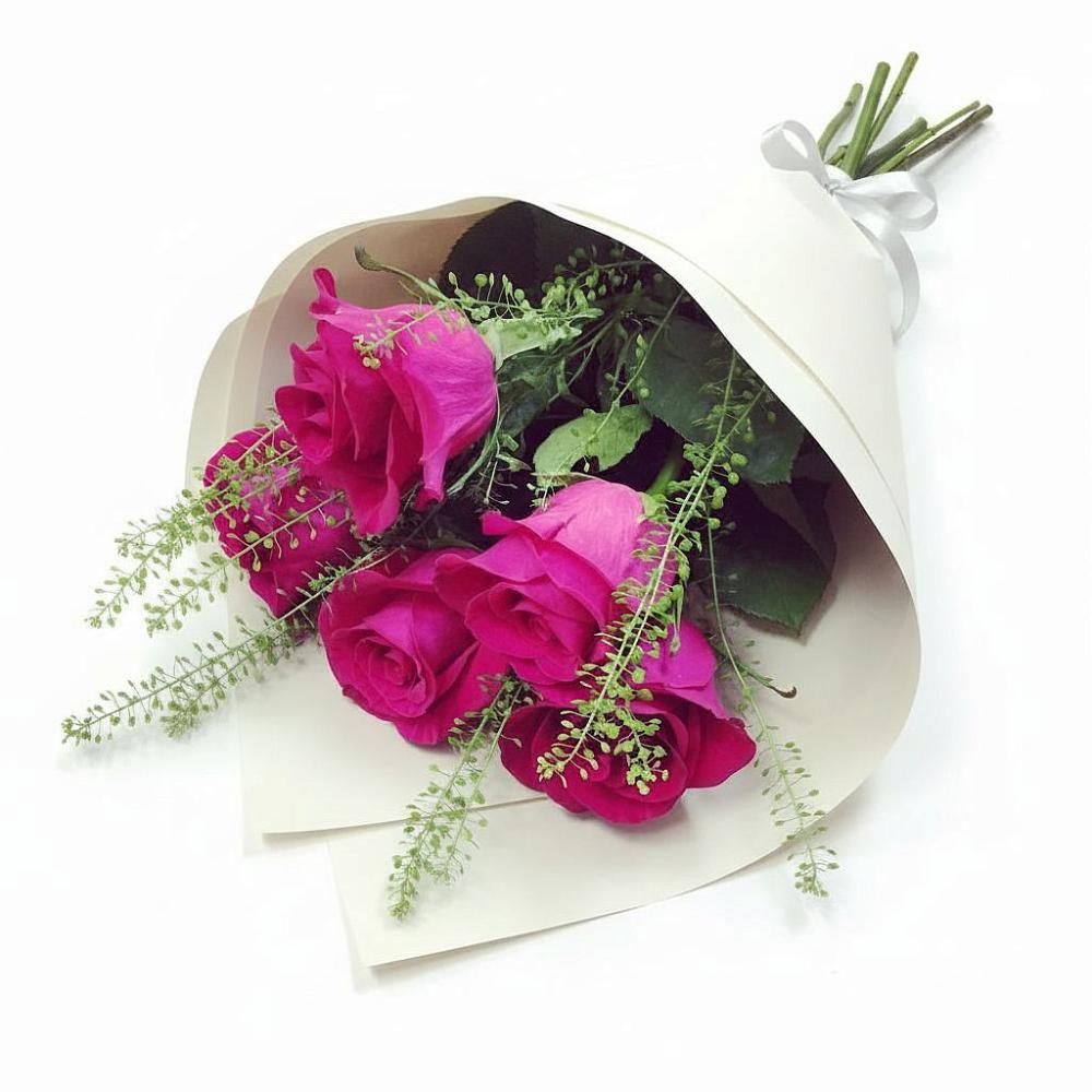 Букет цветов из: Розы в Немане