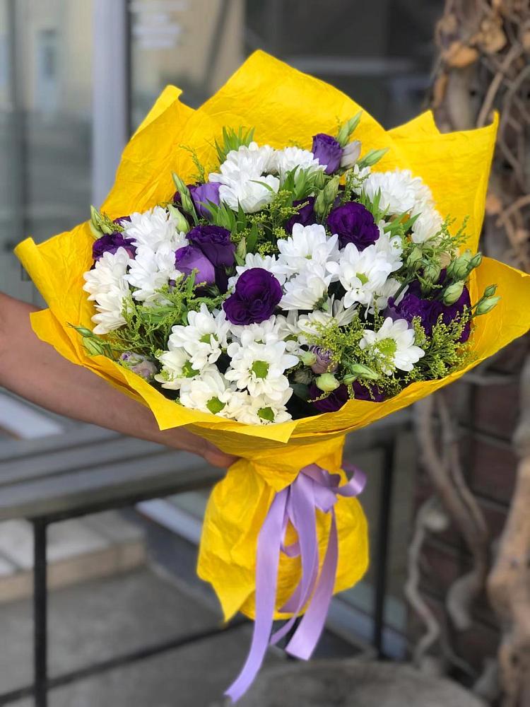 Букет цветов из: Ирисы, Хризантемы и Ромашки в Немане