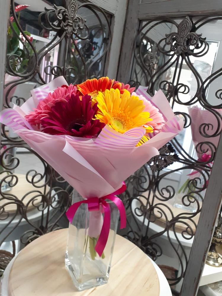 Букет цветов из: Герберы в Немане