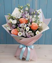 Букет цветов из:  Лизиантусы, Розы, Альстромерии и Гипсофила в Немане