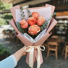 Букет цветов из:  Розы в Немане