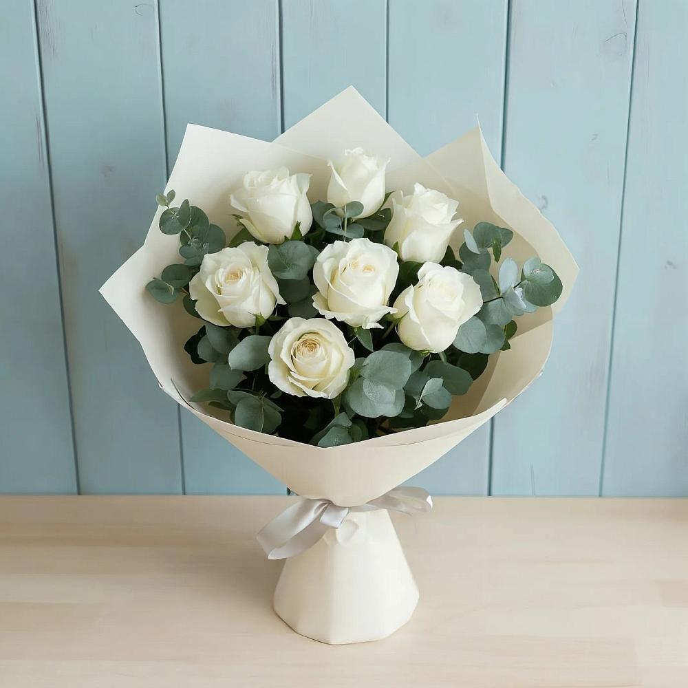 Букет Белые розы в Эвкалипте в Немане