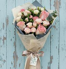 Букет цветов из:  Розы в Немане