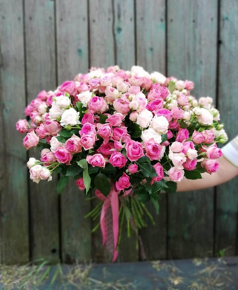 Букет Розовые кустовые розы Натали и Лав Лидия в Немане