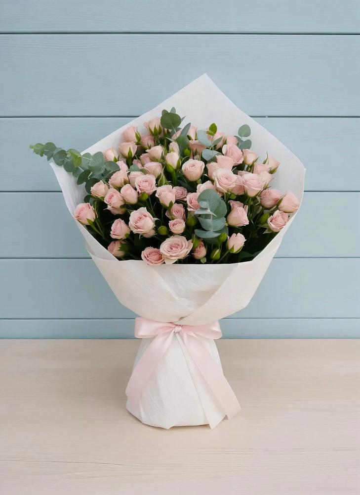 Букет цветов из: Розы в Немане