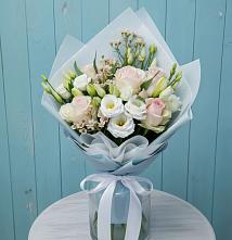 Букет цветов из:  Розы и Лизиантусы в Немане