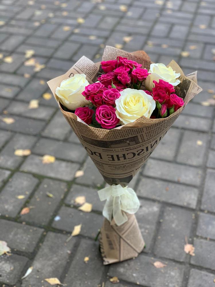 Букет цветов из: Розы в Немане