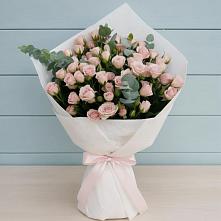 Букет цветов из:  Розы в Немане