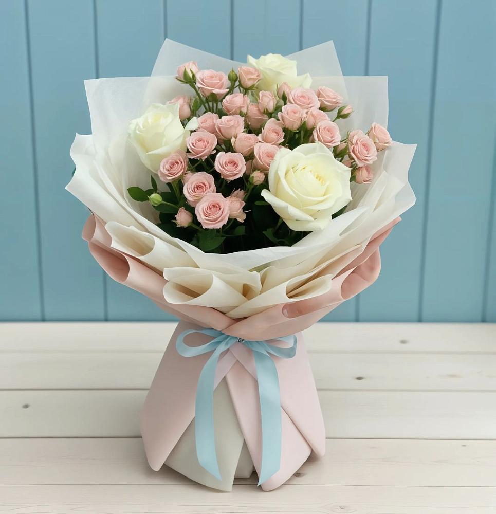 Букет цветов из: Розы в Немане